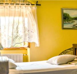 4 Bedroom Villa with Pool in Bicici, Sleeps 8